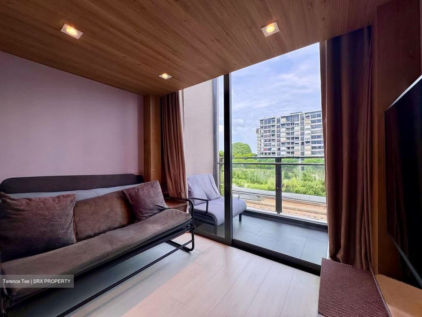Urban Vista (D16), Condominium #577798951